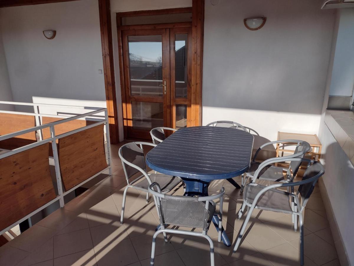 Hannah - Relax Dom Pod Orechom Apartman2 Trávnica المظهر الخارجي الصورة